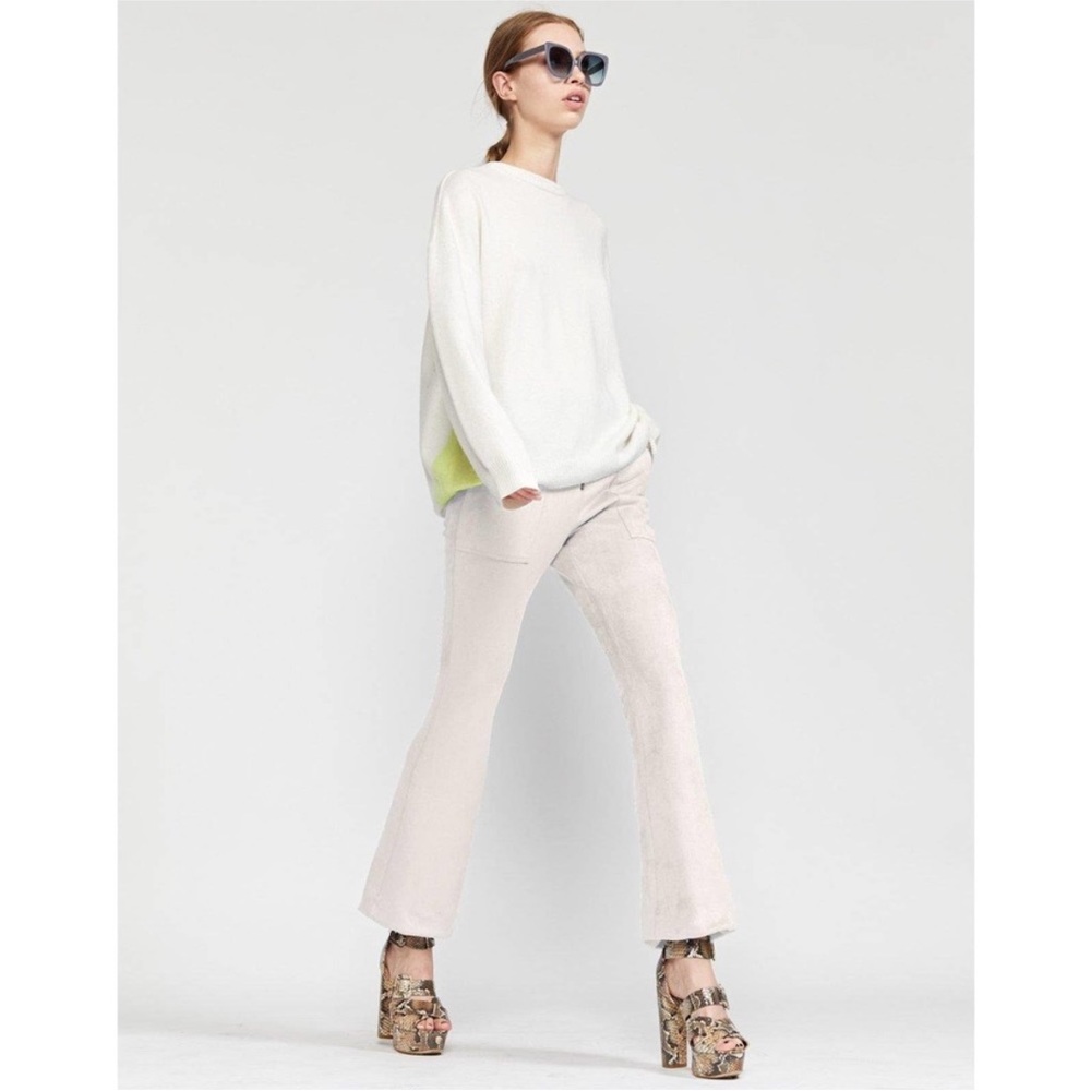 NWT Cynthia rowley bootcut pants in color stone. Size 6 - Picture 2 of 5